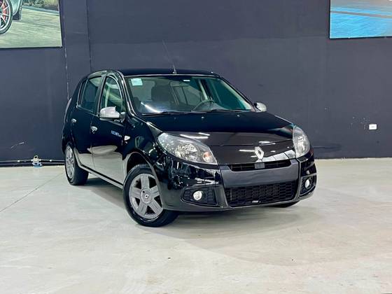 RENAULT SANDERO 1.0 TECH RUN 16V FLEX 4P MANUAL RENAULT SANDERO 1.0 TECH RUN 16V FLEX 4P MANUAL